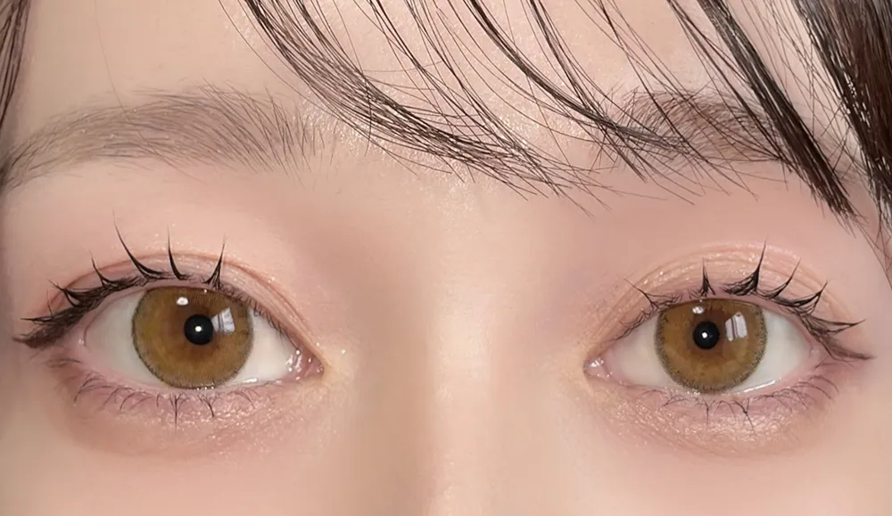 Luna Natural 1day ラテ着用時