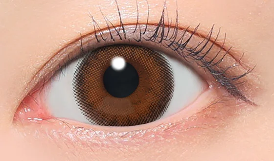 キャンディーマジック ワンデー マリアージュモカ着用画像