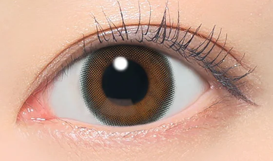 レヴィア ワンデー メルティモア着用画像