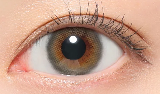 レヴィア マンスリー ラスタージェム 着用画像