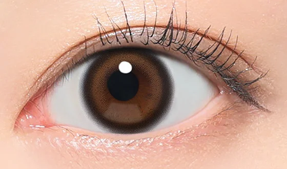 シー マンスリー チアーアイ着用画像