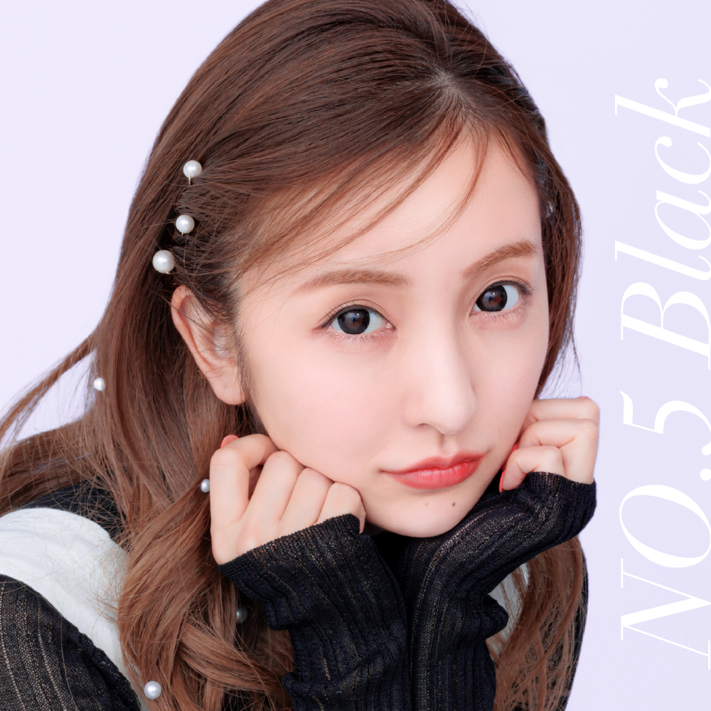 キラキラ輝くツヤブラウン